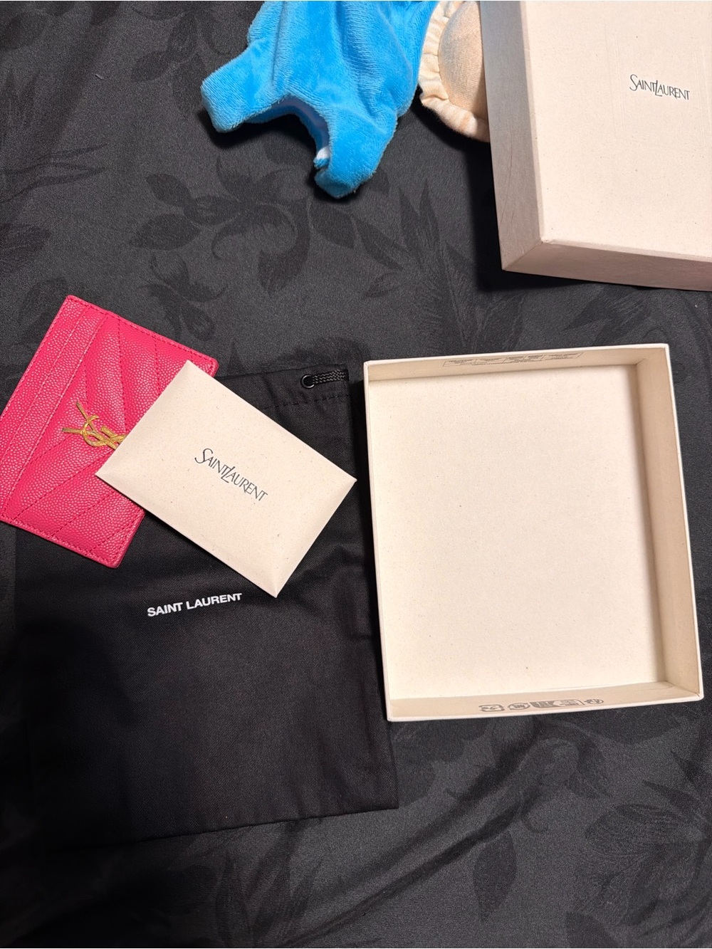 Saint Laurent Hot Pink Quilted Card Case with Gold YSL Hardware - Picture 2 of 2